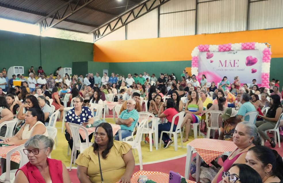 Mães de Pires Belo recebem homenagem