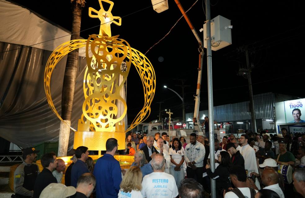 Prefeitura apresenta Coroa Monumental em homenagem aos 150 anos das Congadas