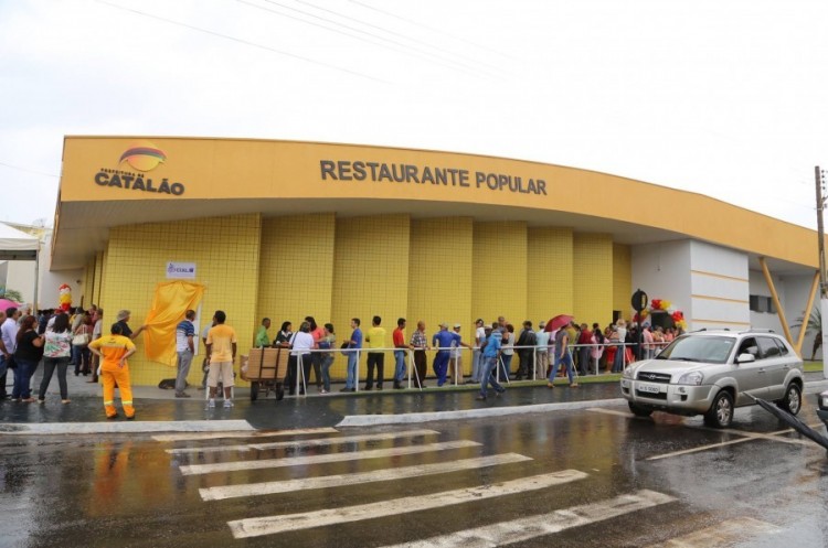 Restaurante Popular oferece almoço especial de Natal nesta sexta