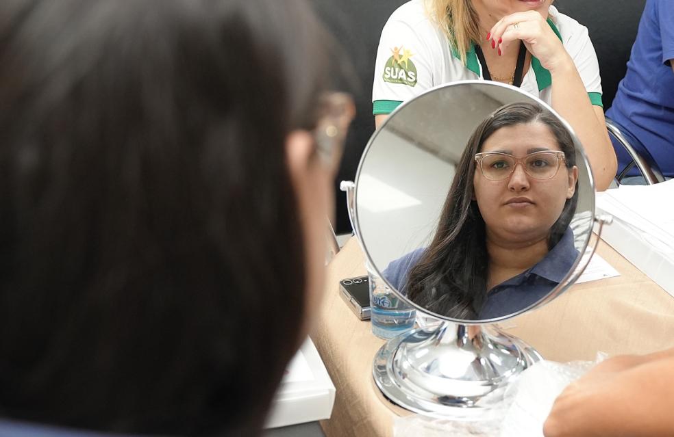 Programa Olhar para Todos entrega óculos de grau a 645 moradores de Catalão