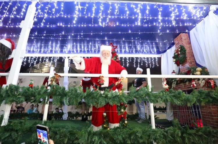 Fim de semana teve Caravana da Coca Cola e Papai Noel em Catalão numa parceria com a Prefeitura