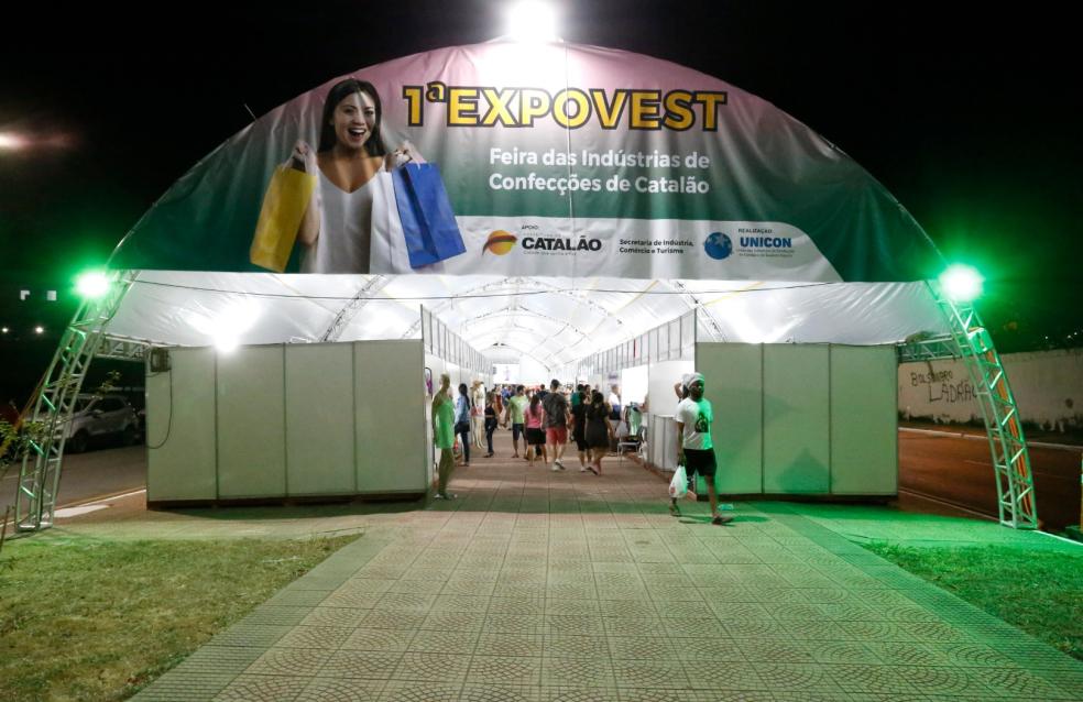 Primeiro dia da ExpoVest traz novo ânimo ao segmento de confecções em Catalão